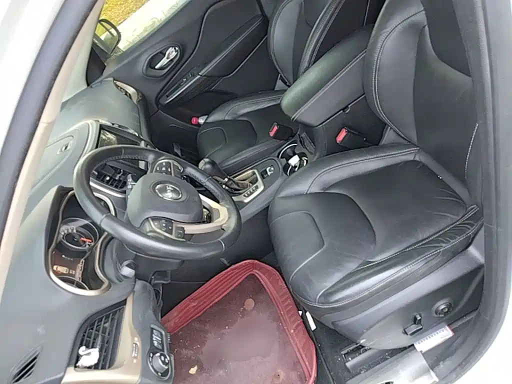 Jeep Cherokee — миниатюра 15