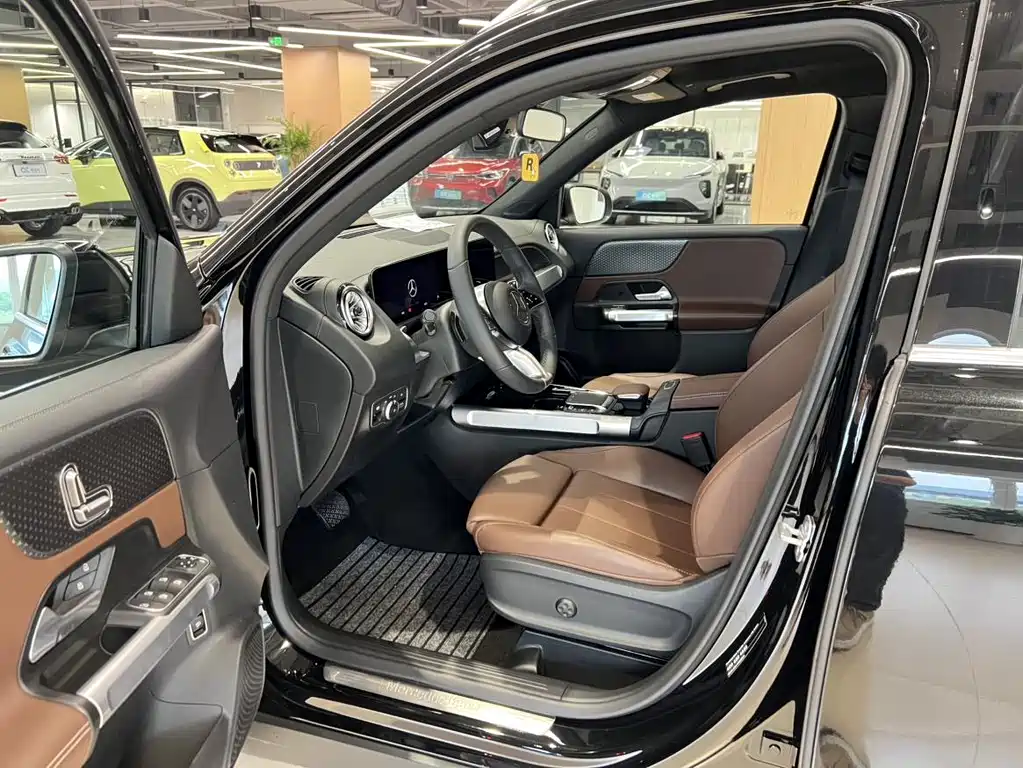 Mercedes-Benz GLB 2024 GLB 220