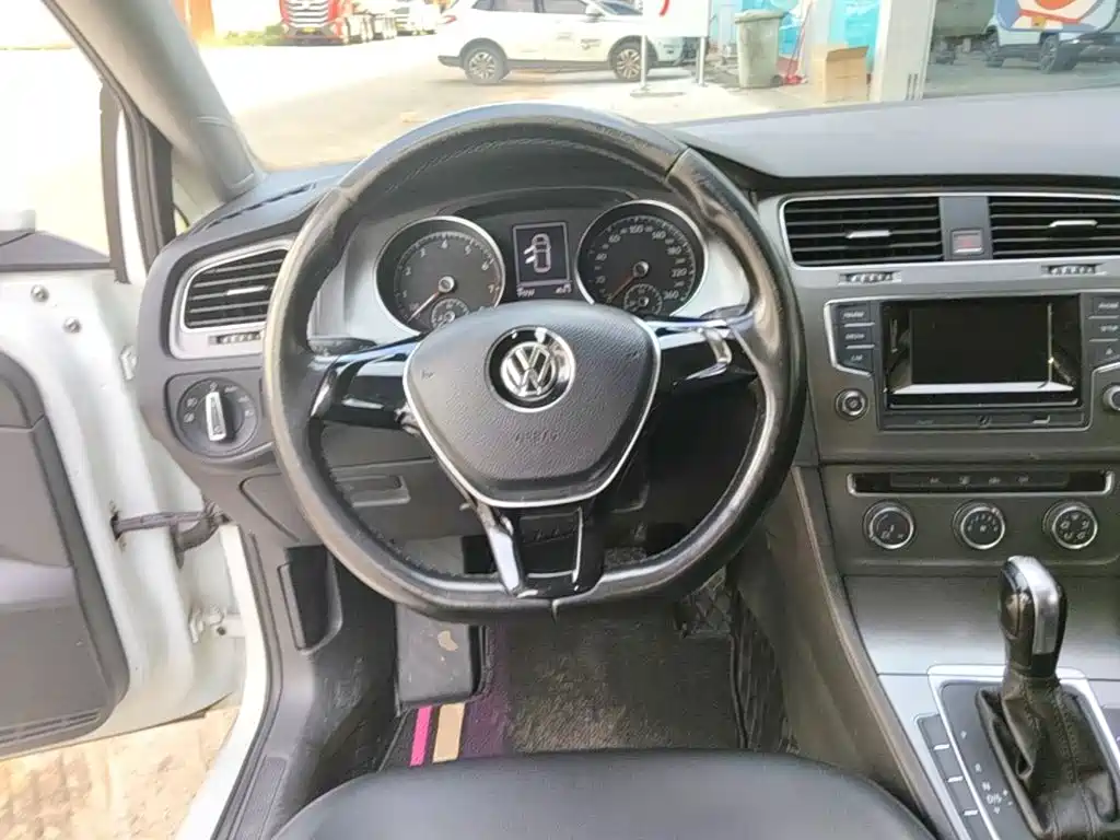 Volkswagen Golf — миниатюра 11