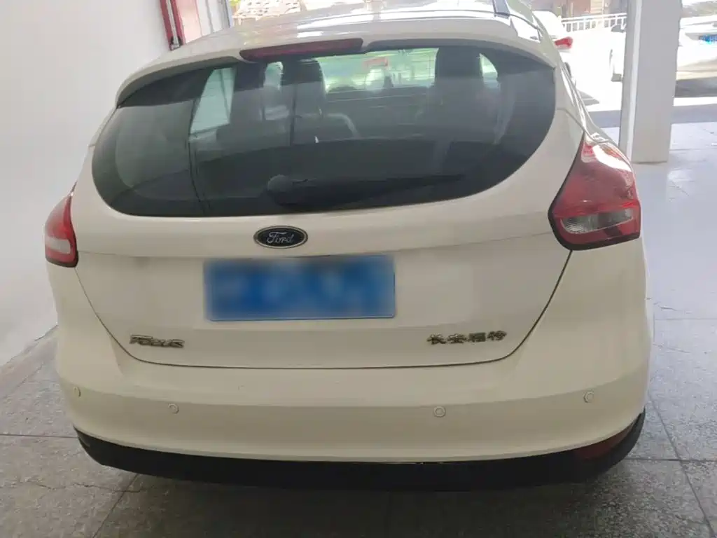 Ford Focus — миниатюра 6