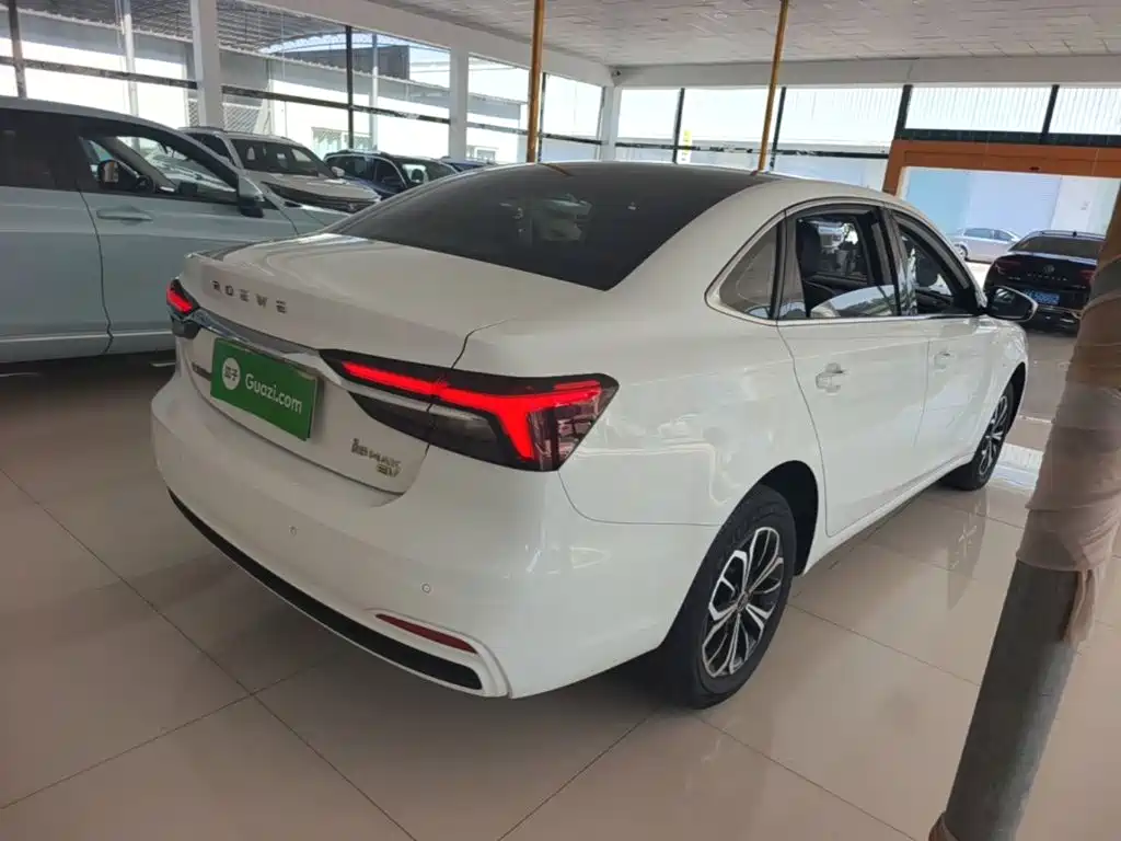 Roewe i6 MAX New Energy — миниатюра 7