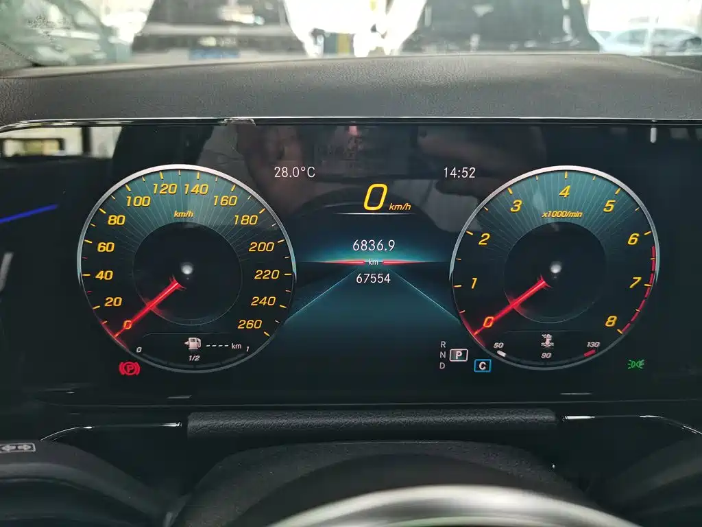 Mercedes-Benz GLA — миниатюра 12