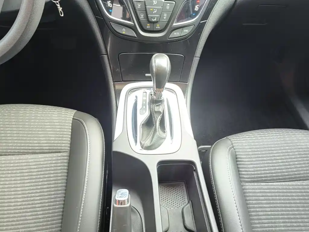 Buick Regal — миниатюра 14