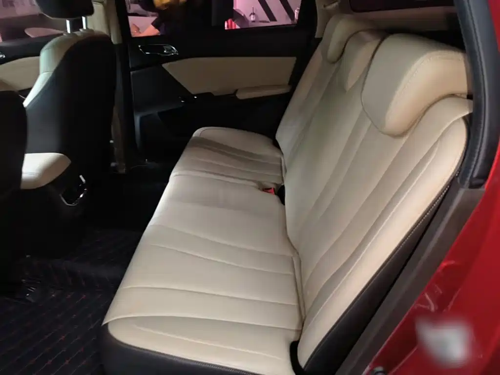 Baojun 310W — миниатюра 17
