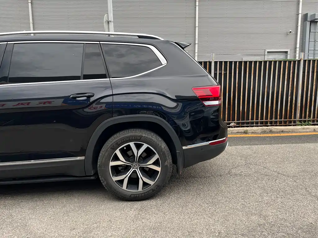 Volkswagen Teramont — миниатюра 4