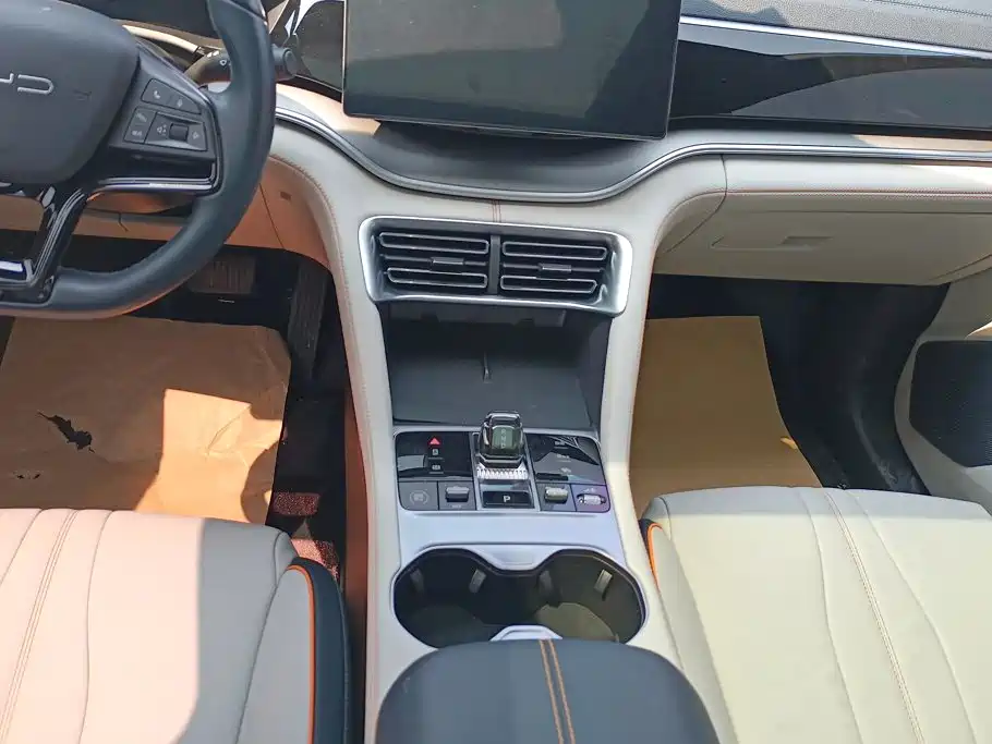 BYD PLUS New Energy — миниатюра 15
