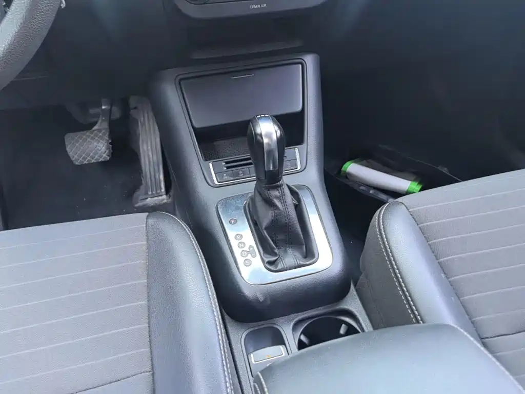 Volkswagen Tiguan — миниатюра 14