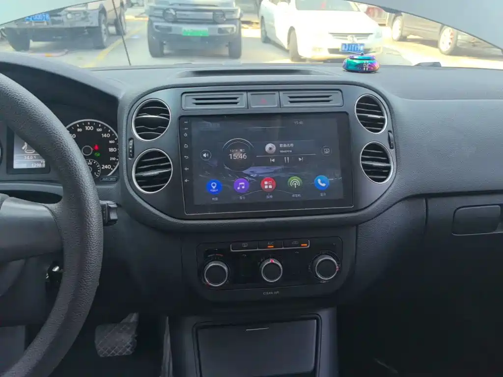Volkswagen Tiguan — миниатюра 13