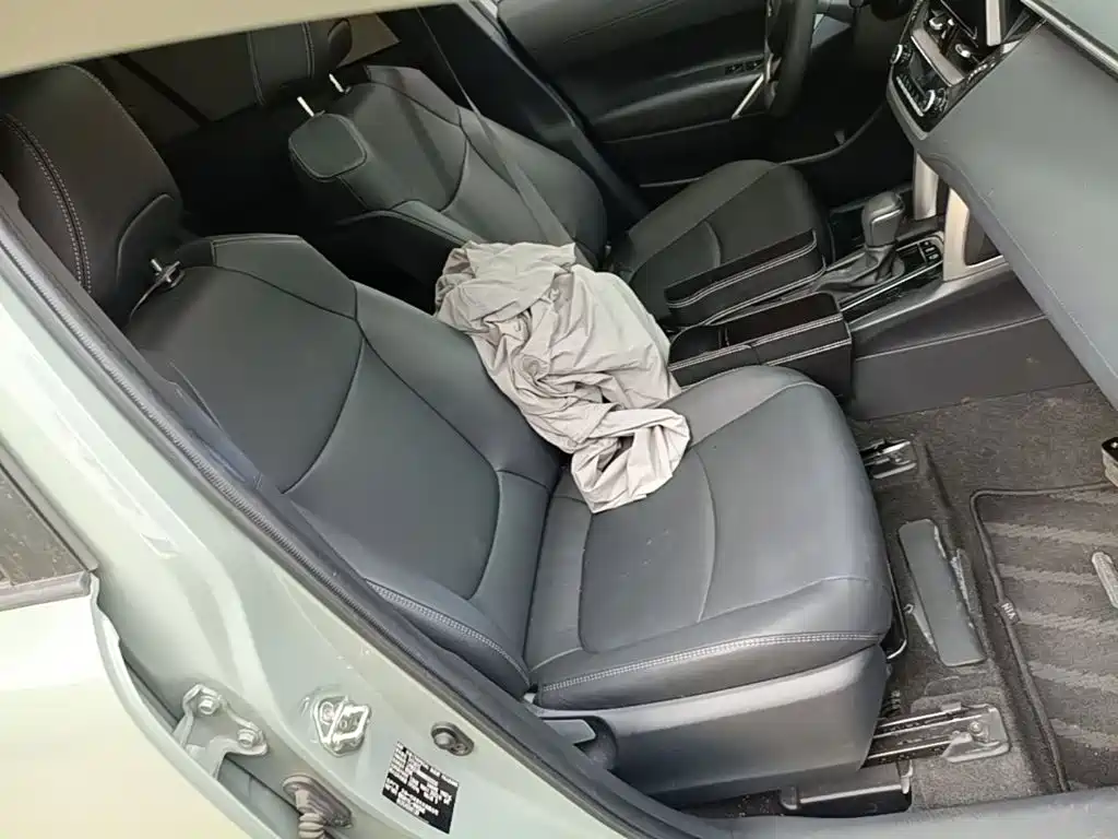 Toyota Corolla Cross — миниатюра 25