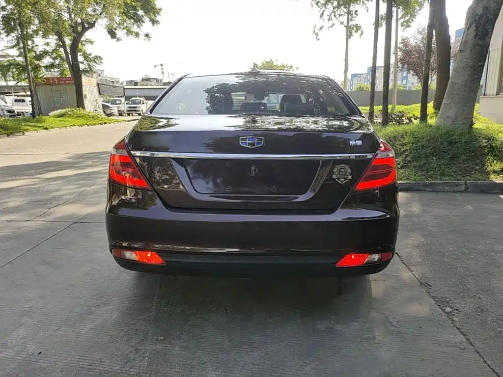 Geely Emgrand — миниатюра 6