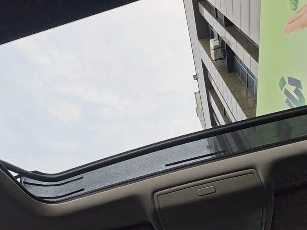Volkswagen Tiguan L — миниатюра 18