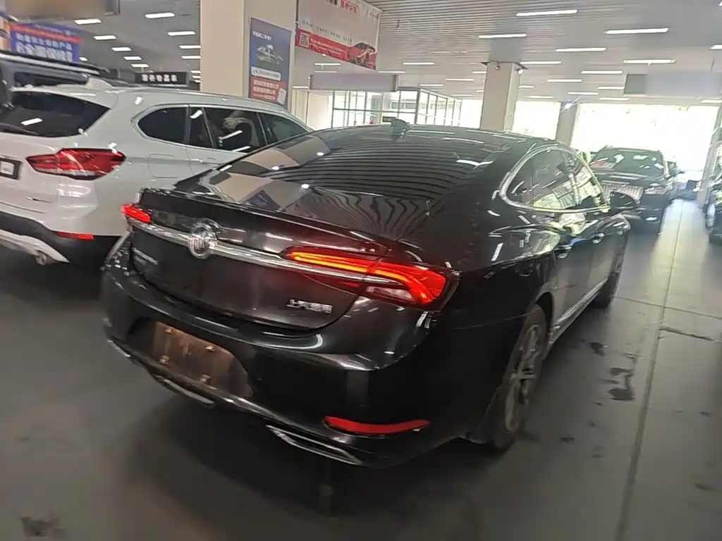 Buick LaCrosse — миниатюра 7