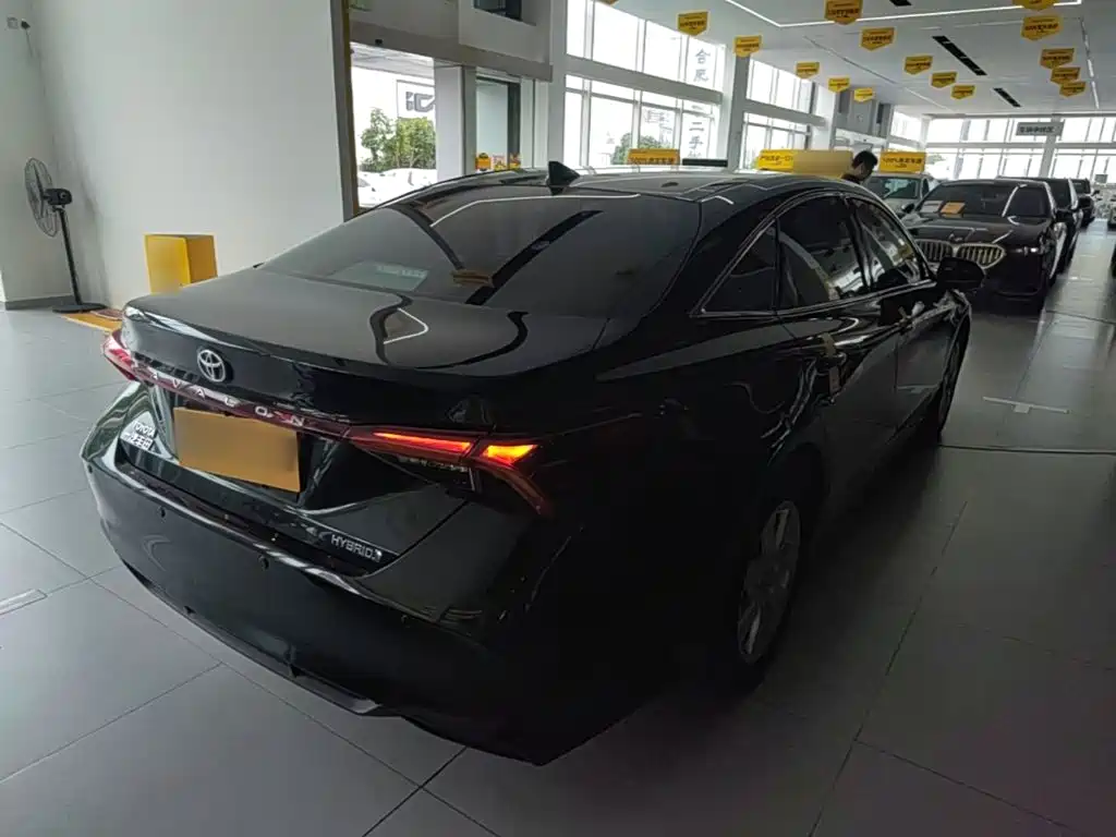 Toyota Avalon — миниатюра 7