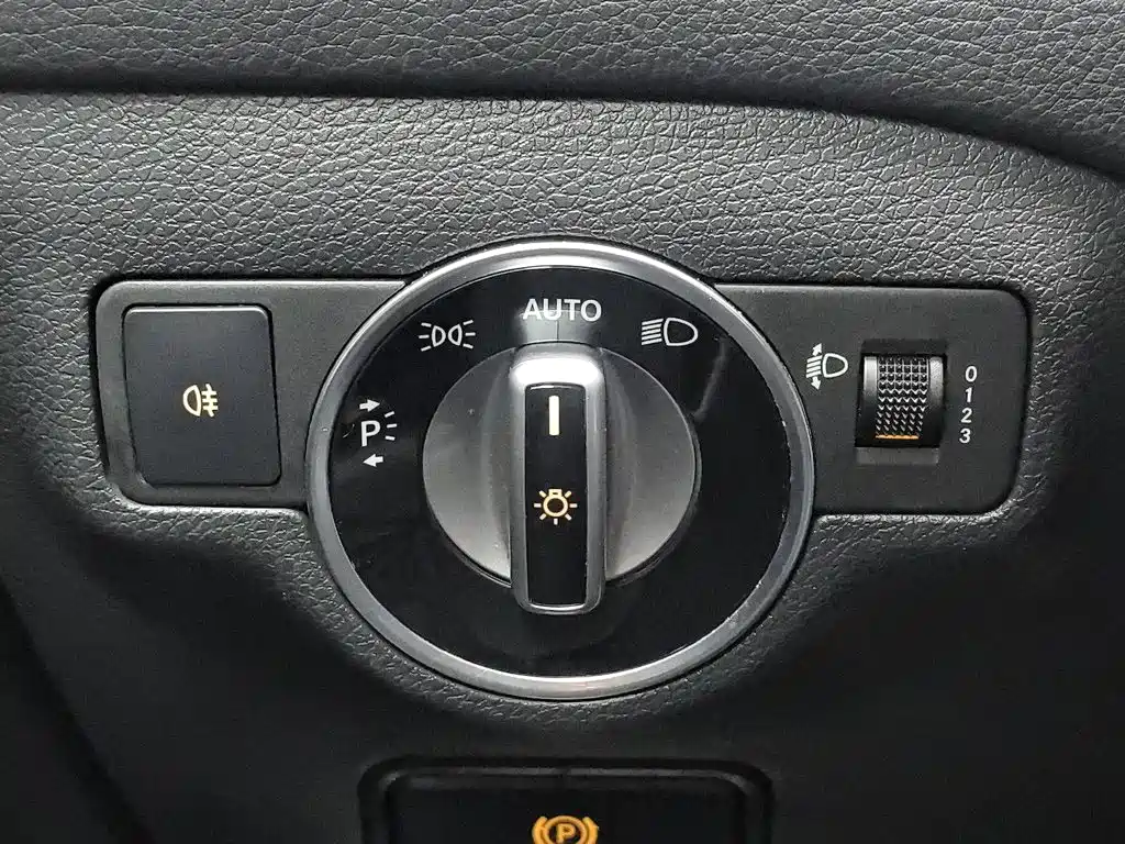 Mercedes-Benz GLA — миниатюра 21