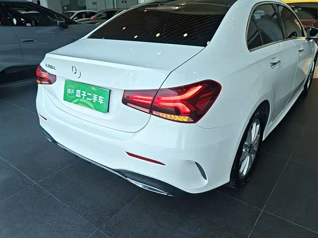 Mercedes-Benz A-Class — миниатюра 8