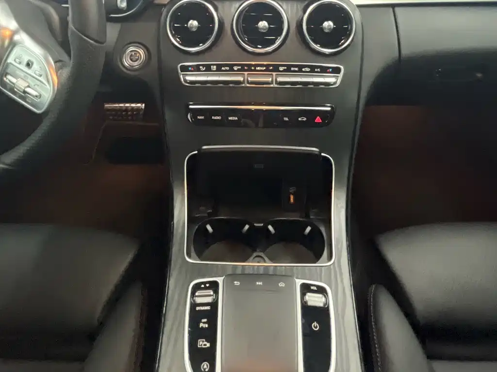 Mercedes-Benz C-Class — миниатюра 10