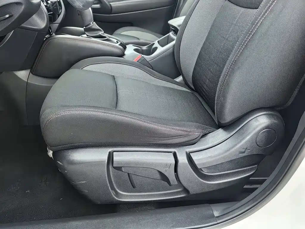 Nissan Qashqai — миниатюра 20