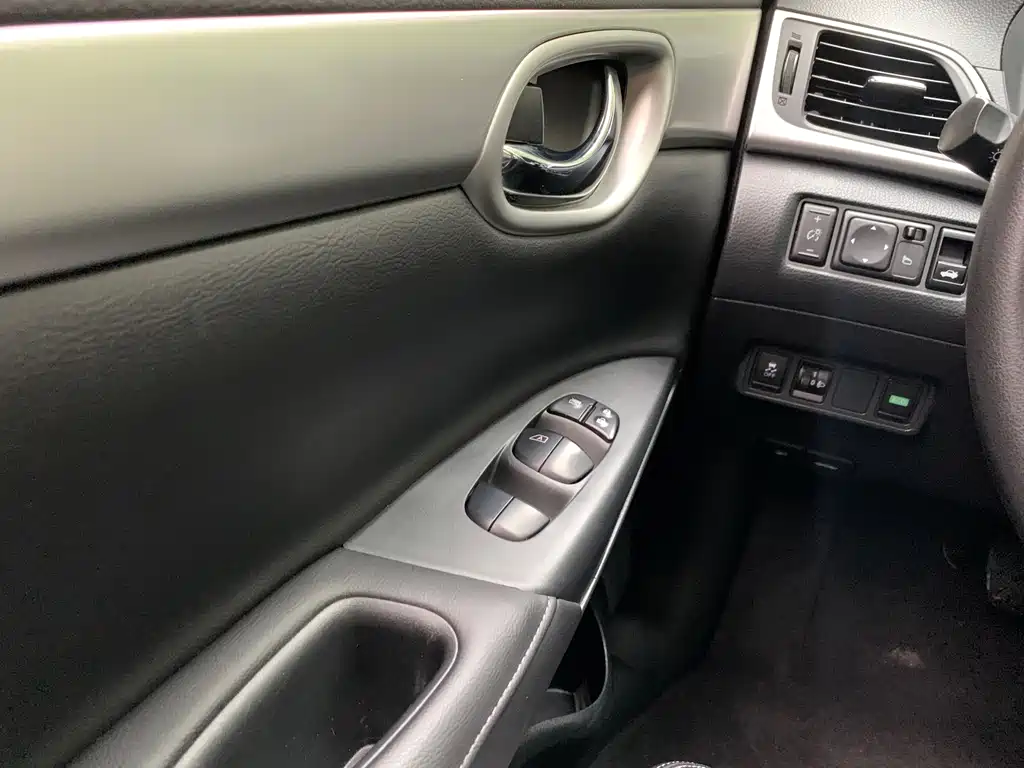 Nissan Sylphy — миниатюра 15