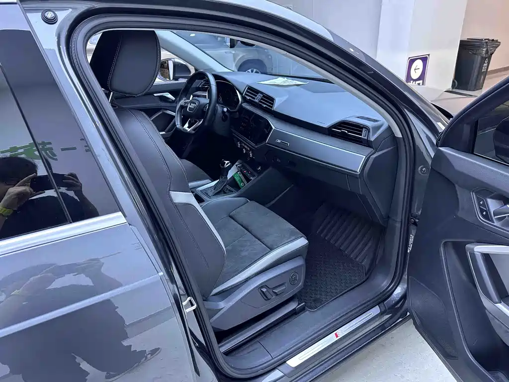 Audi Q3 — миниатюра 10