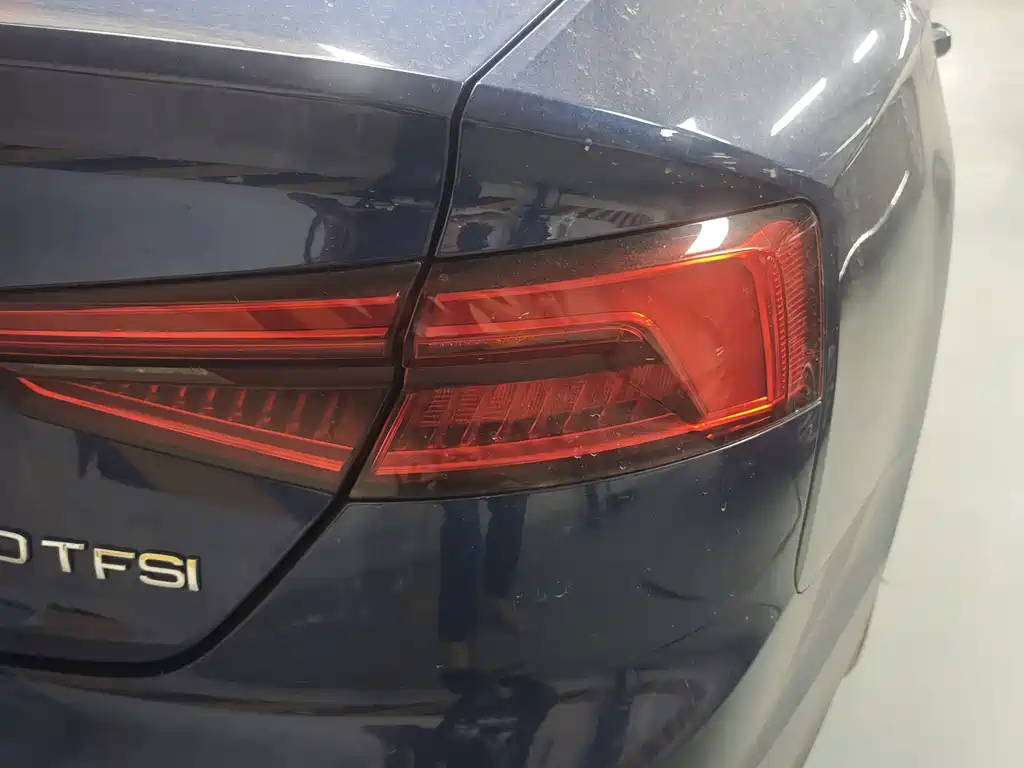 Audi A5 (Import) — миниатюра 8