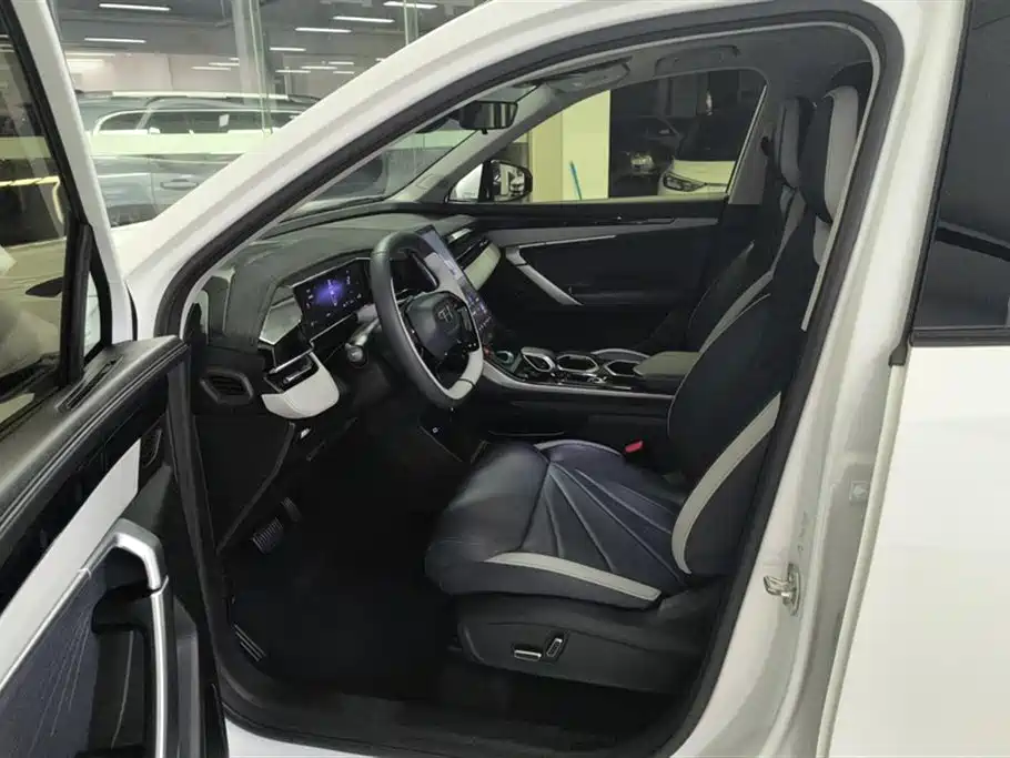 GEELY AUTOMOBILE BOYUE L