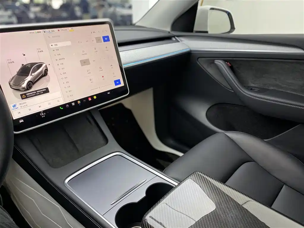 Tesla Model Y — фотографии объявления, Фото 23