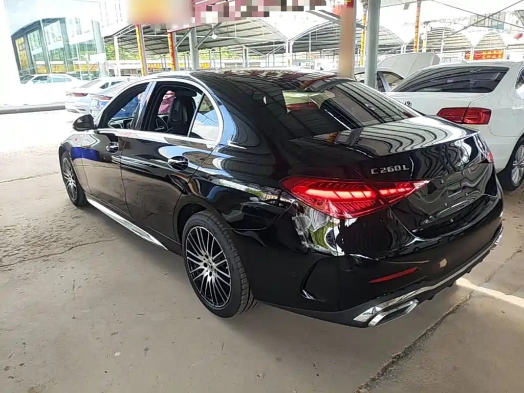 Mercedes-Benz C-Class — миниатюра 5