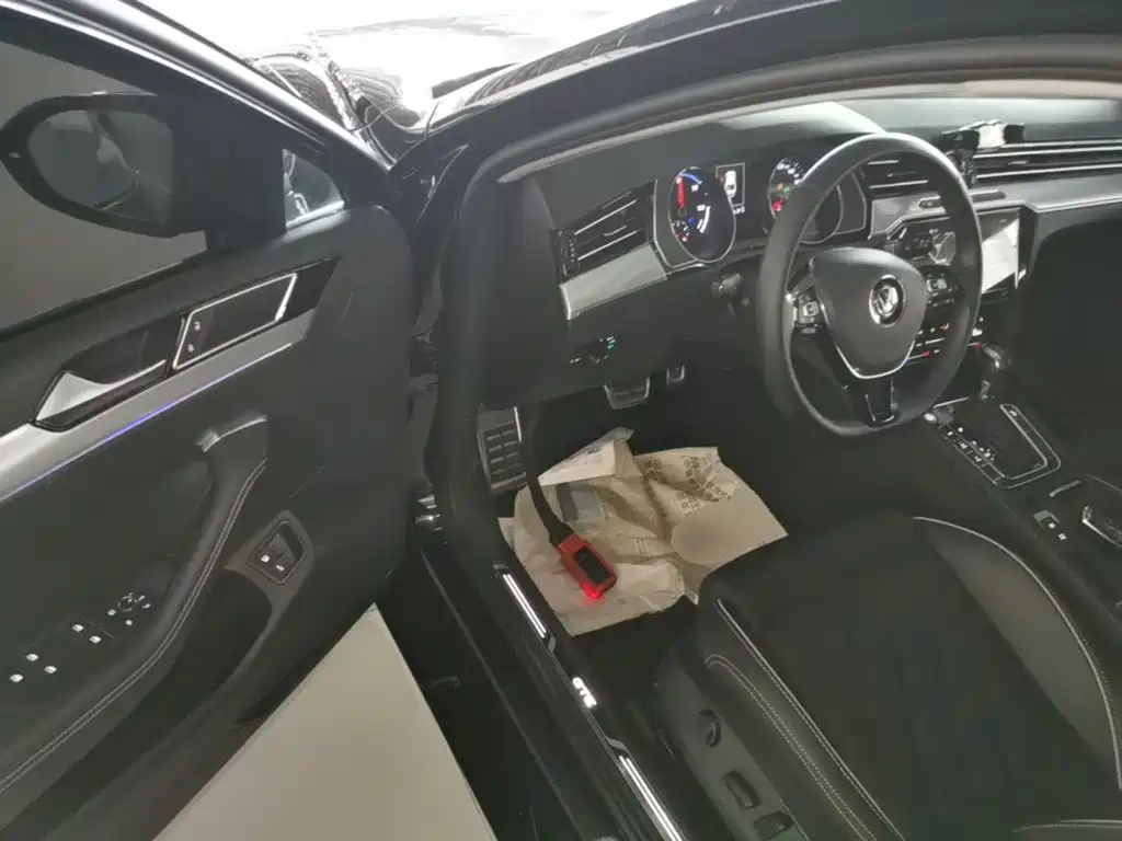 Volkswagen Magotan PHEV — миниатюра 16