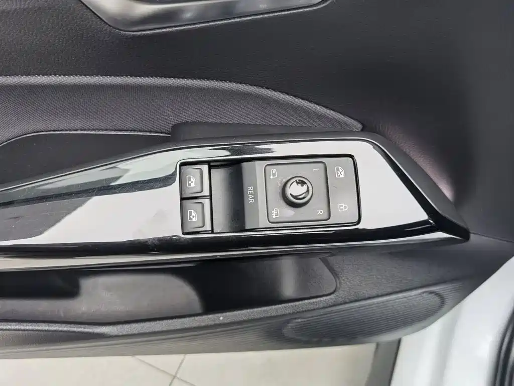 Volkswagen ID.3 — миниатюра 9