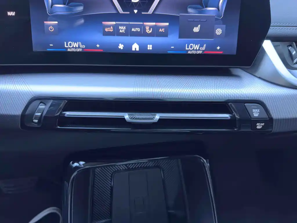 BMW X1 — миниатюра 12