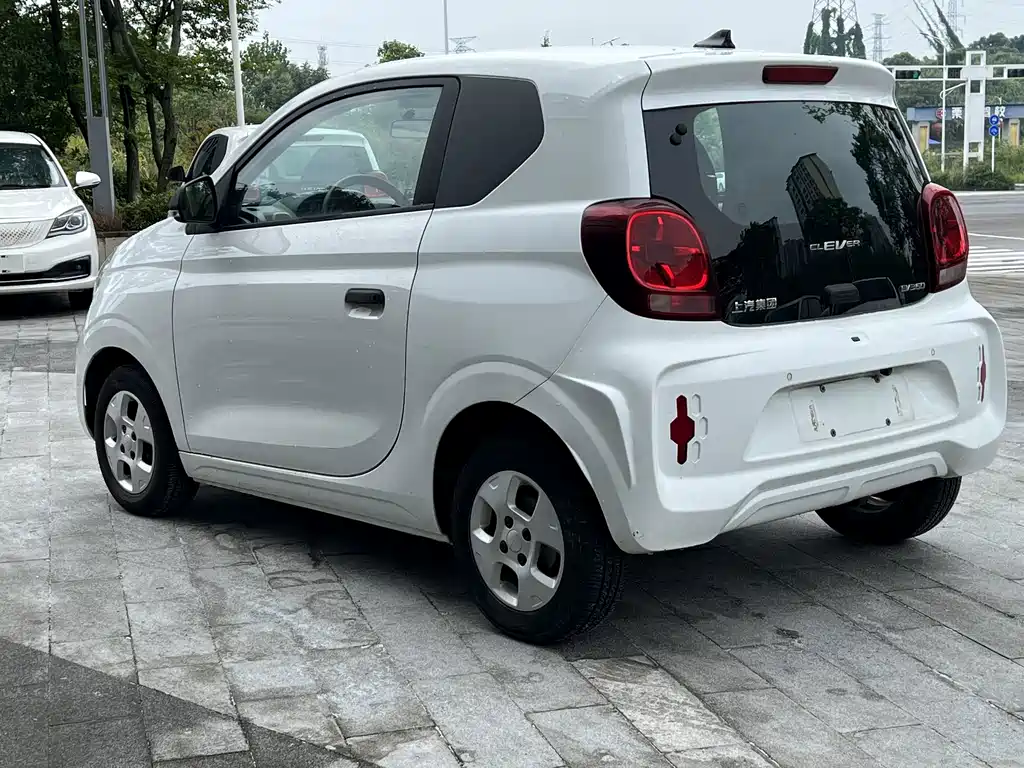 Roewe Clever — миниатюра 5