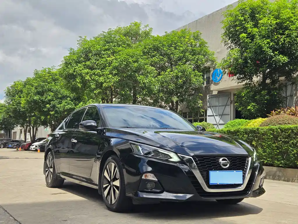 Nissan Teana — миниатюра 3
