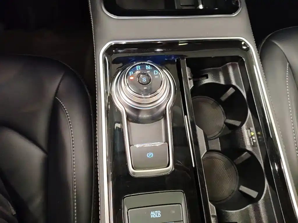 Ford Edge — миниатюра 19