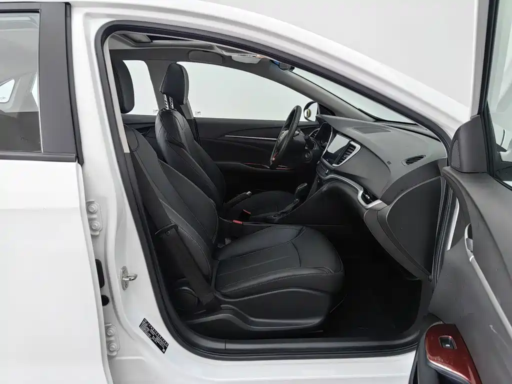 Buick Excelle — миниатюра 23