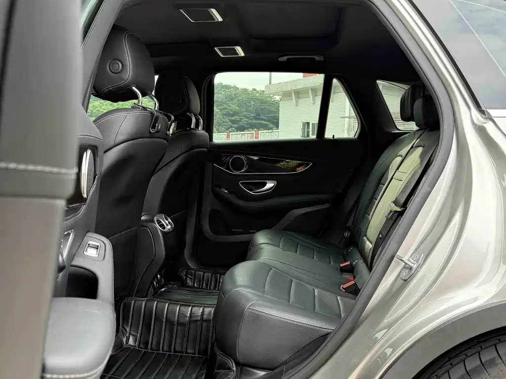 Mercedes-Benz GLC 2019 GLC 260 L 4MATIC