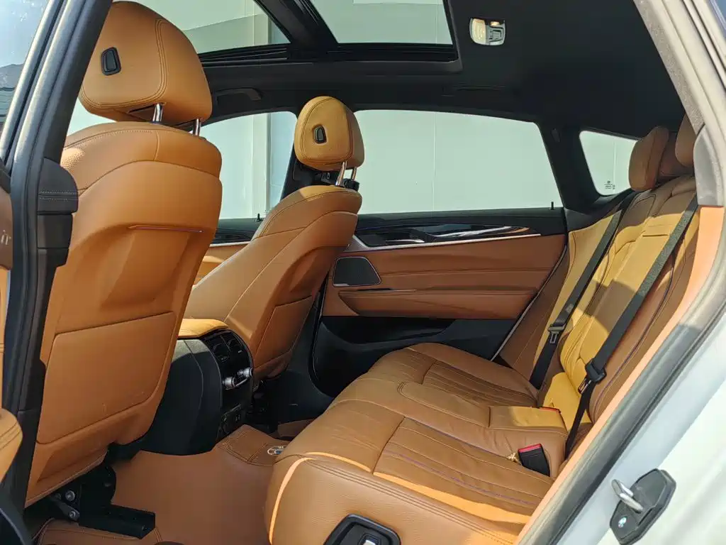 BMW 6 Series GT — миниатюра 7