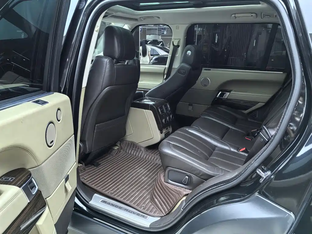 Land Rover Range Rover — миниатюра 4