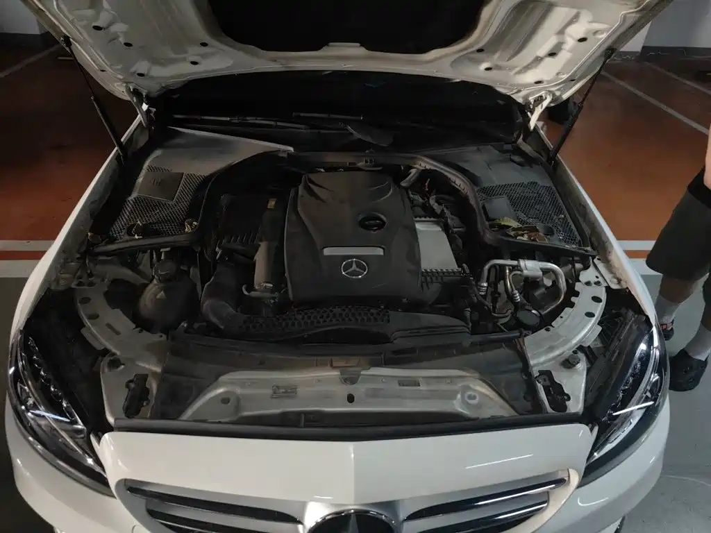 Mercedes-Benz C-Class — миниатюра 11