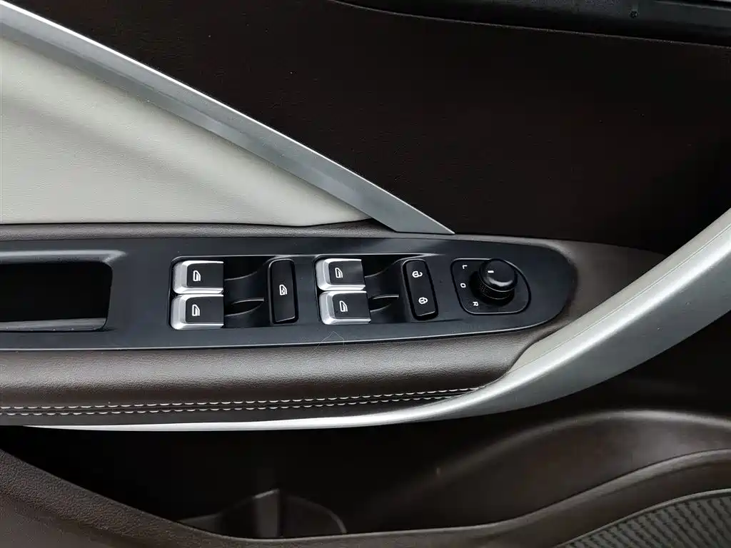 Geely Jiaji 2021 1.8TD DCT Comfort