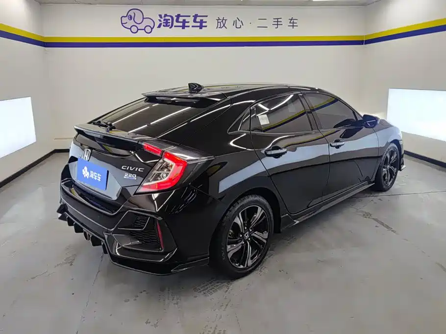 Honda Civic 2021 HATCHBACK 220TURBO CVT