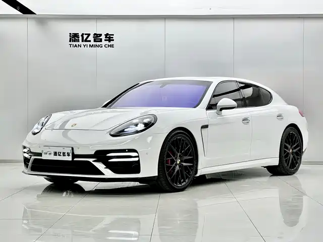 2014 Porsche Panamera