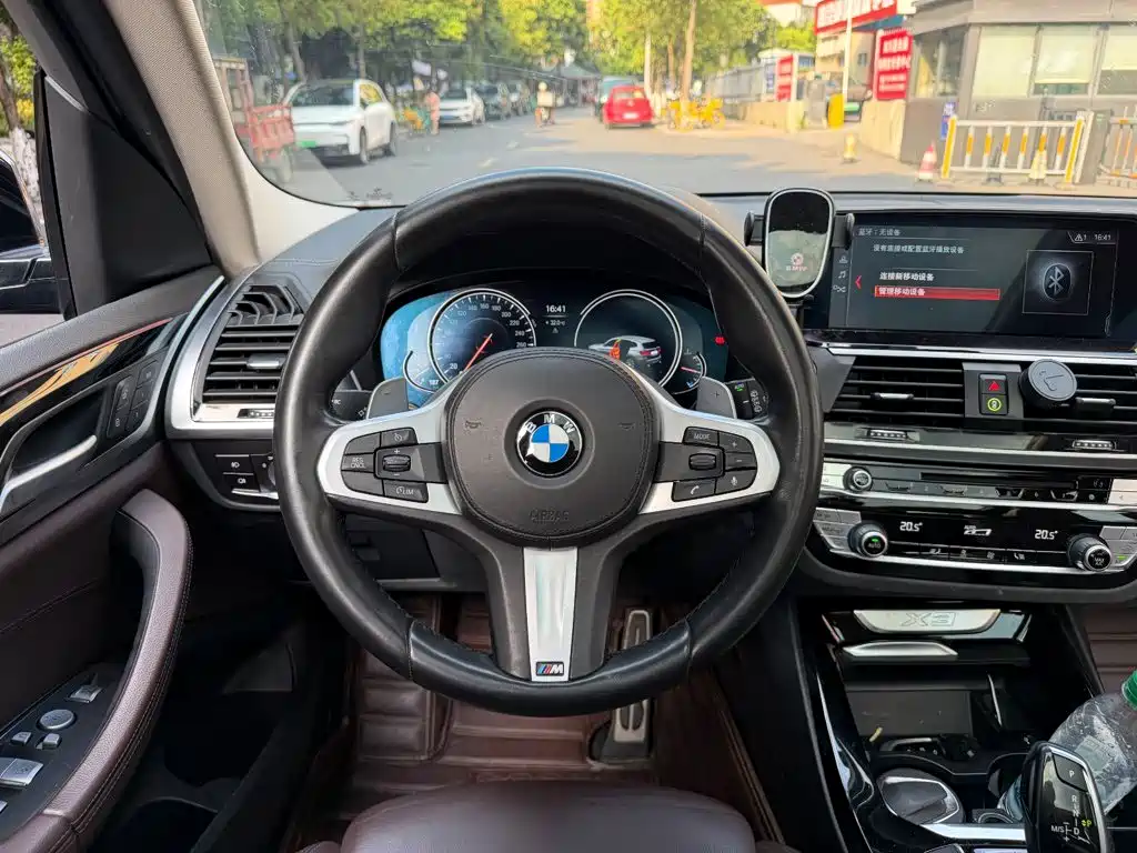 BMW X3 — миниатюра 14