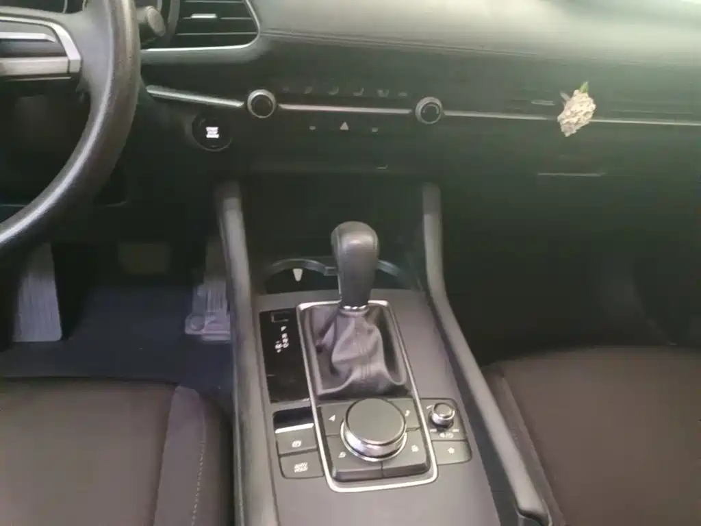 Mazda 3 Axela — миниатюра 14