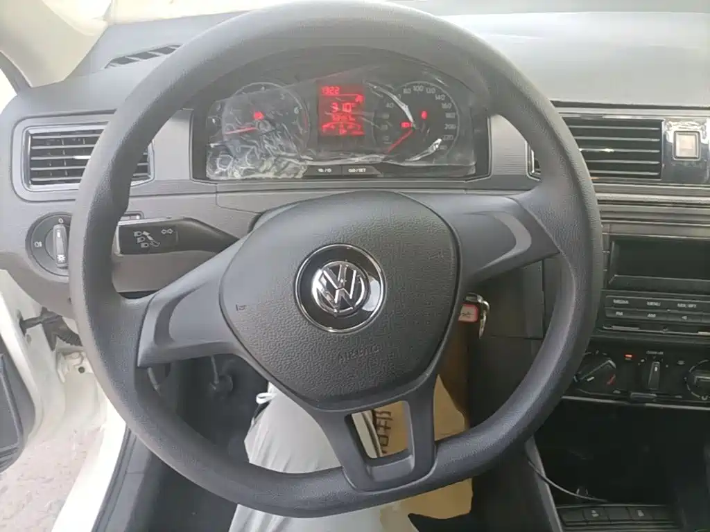Volkswagen Santana — миниатюра 11
