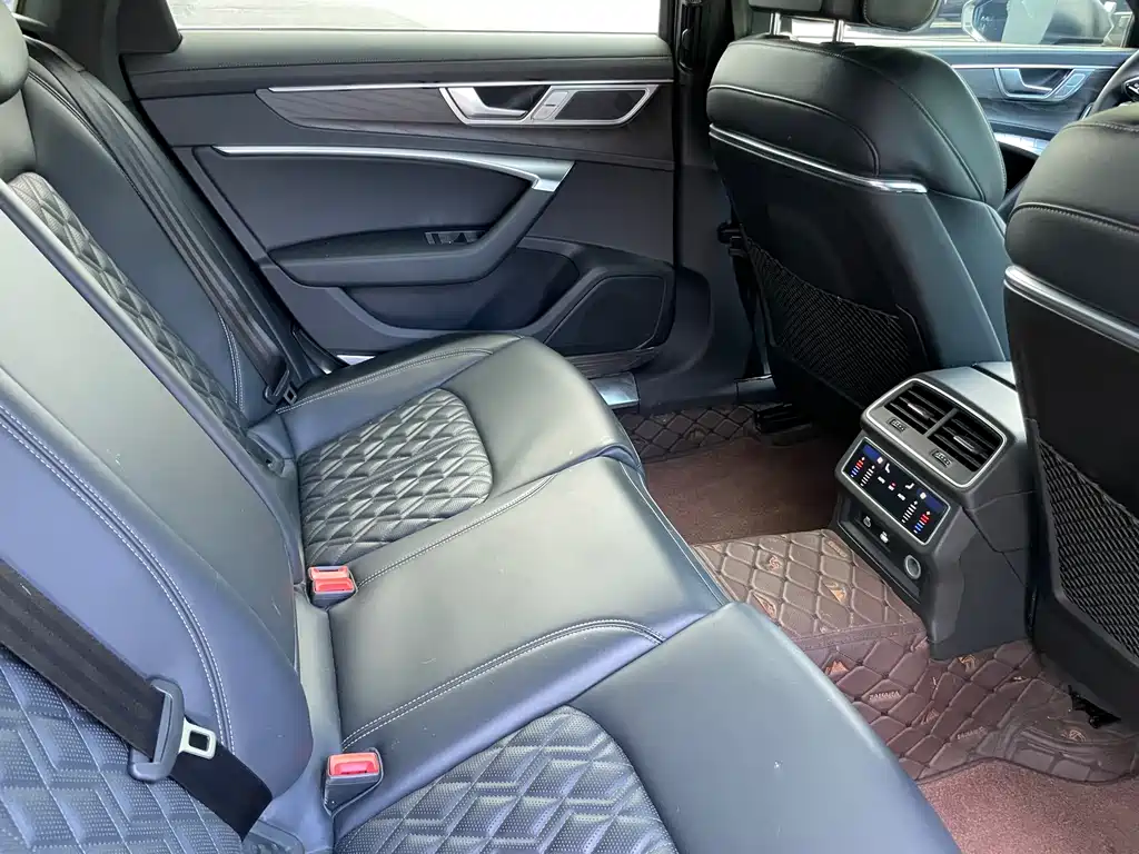 Audi A6L — миниатюра 20