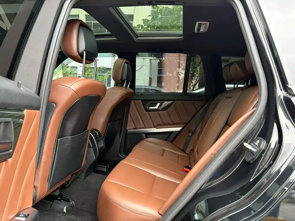 Mercedes-Benz GLK 2015 GLK 300 4MATIC Luxury
