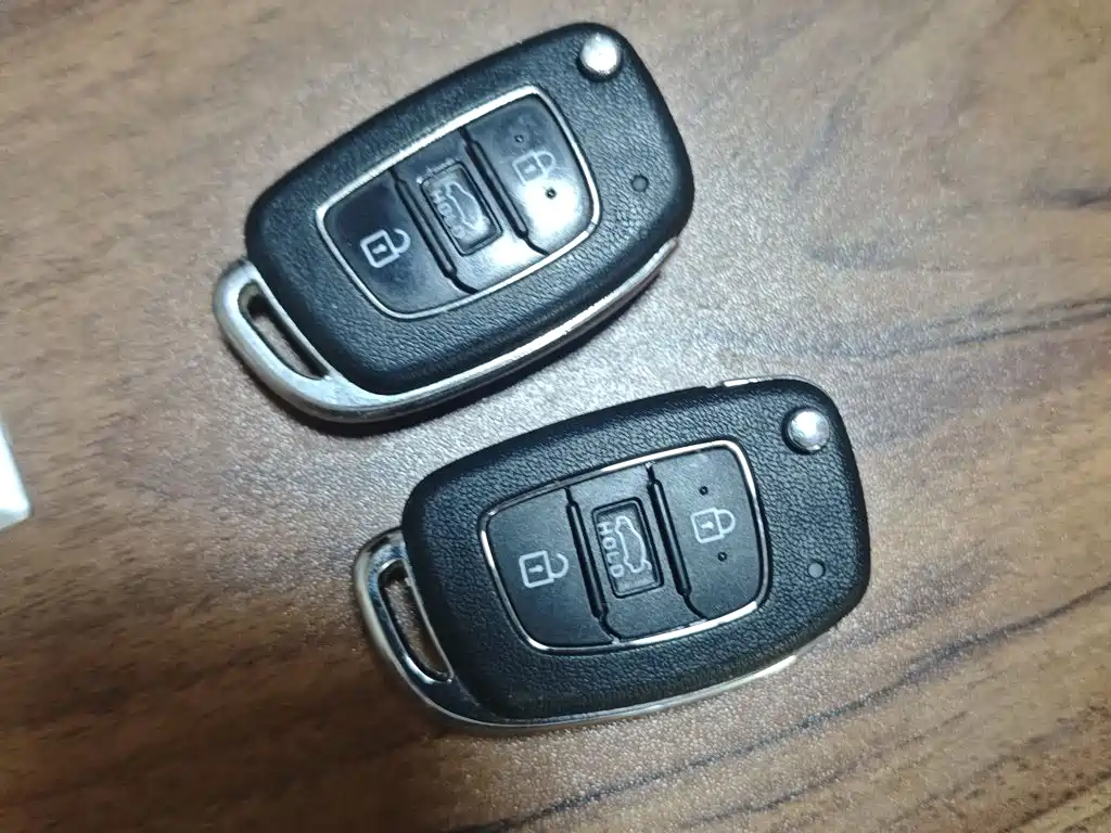 Hyundai Elantra — миниатюра 9