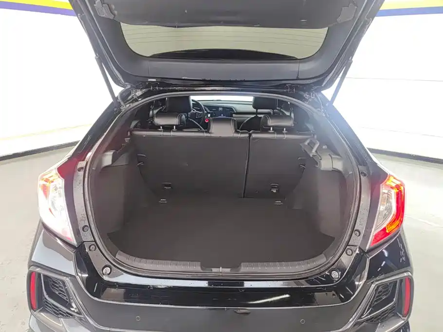 Honda Civic 2021 HATCHBACK 220TURBO CVT