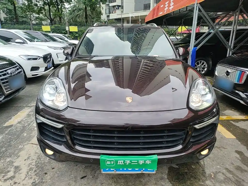 Porsche Cayenne — миниатюра 3