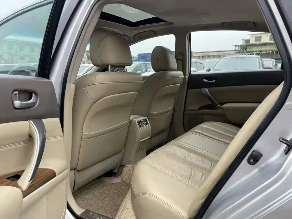 Nissan Teana — миниатюра 9